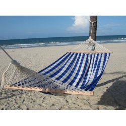 Bl naturhvid Hngekje i stilrent ternet stof. 