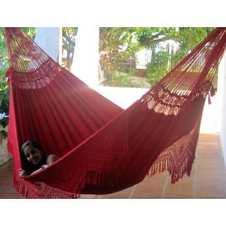 Rd hngekje med borter