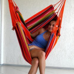 Hngekjestol til hjem og have i farverigt stof - Mexico Orange