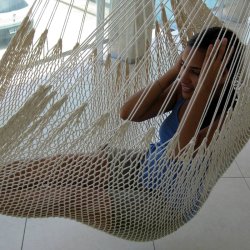 Hngekjestol i naturhvidt Net af bomuld