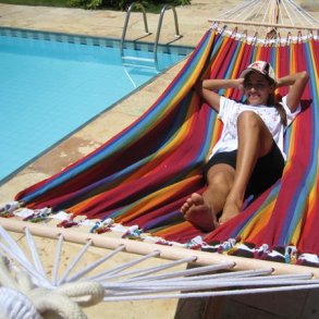 Stofhngekje i striber og med rundstokke