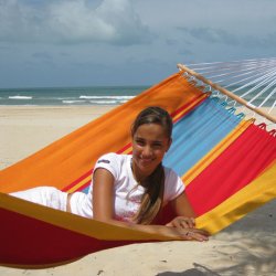 Sommerfrisk hngekje med 118 cm brede rundstokke