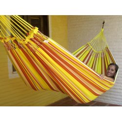 Lyse farver i Hngekje med forrsfriske striber 