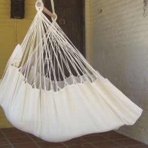 Hngekjestolen Piratos i naturhvid stof