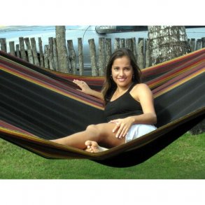 Rio Preto | Formosa hngekje i mrkt look