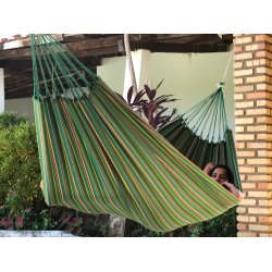 Lille wild play hngekje i farverigt stof 