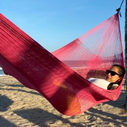 Pink mexicansk hngekje i net