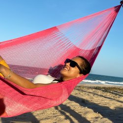 Pink mexicansk hngekje i net