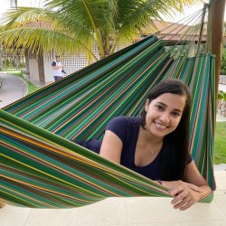 Lille wild play hngekje i farverigt stof 