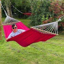 Pink hngekje med tvrpinde 80 cm brede