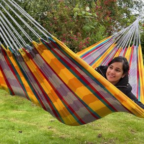 Stofhngekje i farvestrlende brasilianske farver